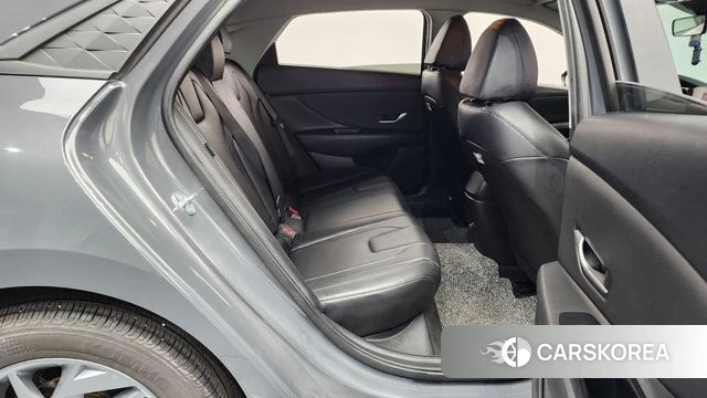 Hyundai The New Avante (CN7) 2023 Серый из Кореи, фото 3