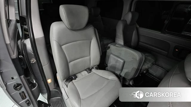 Hyundai The New Grand Starex 2020 Серебристо-серый из Кореи, фото 3