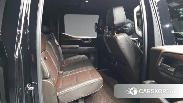 GMC Sierra 2024 Черный из Кореи, фото 3