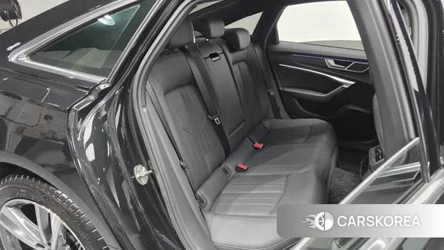 Audi A6 (C8) 2023 Черный из Кореи, фото 3