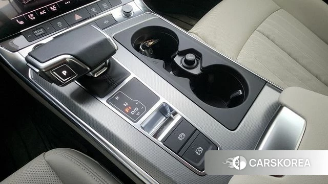 Audi A6 (C8) 2023 Черный из Кореи, фото 3