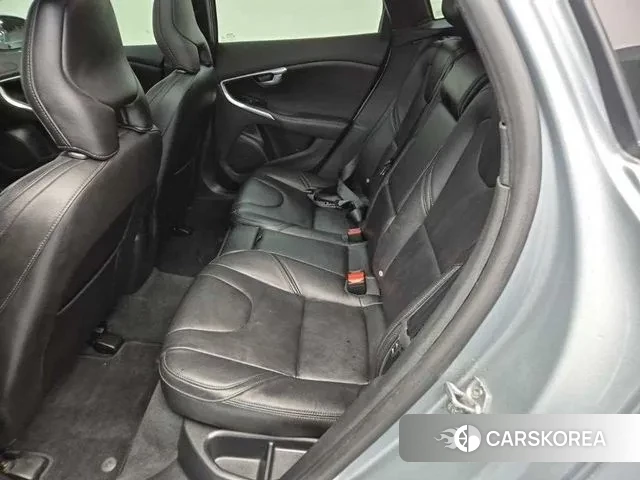 Volvo V40 2018 Серебряный из Кореи, фото 3