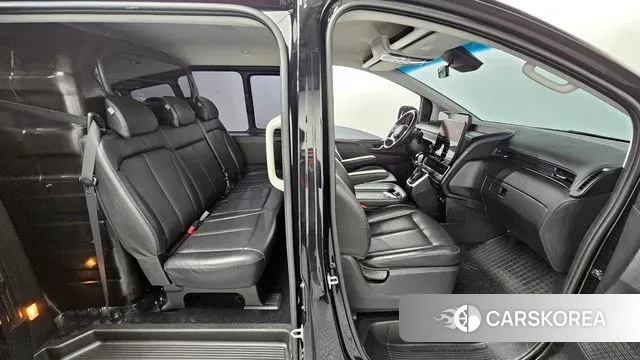 Hyundai Staria 2021 Черный из Кореи, фото 3