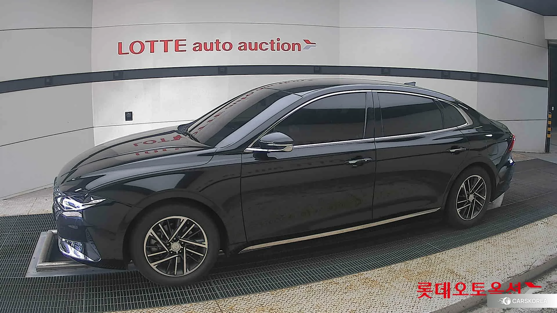 Hyundai Grandeur 2022 Midnight Black Pearl из Кореи, фото 3