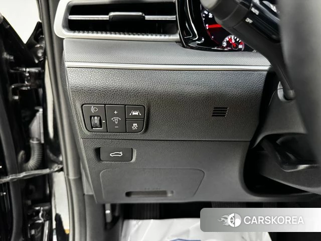 Kia K5 3rd generation 2021 Черный из Кореи, фото 3