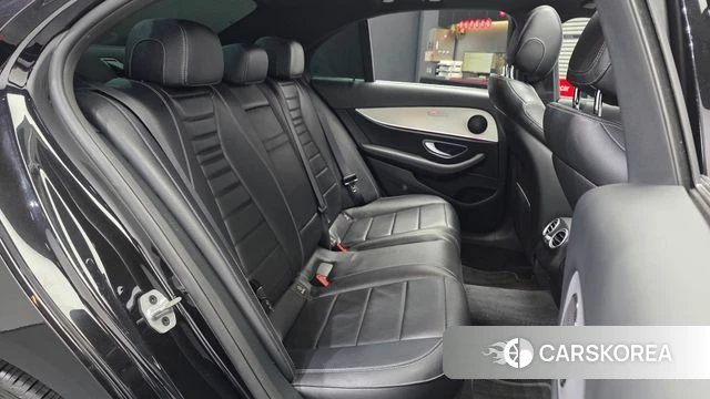 Mercedes-Benz E-Class W213 2021 Черный из Кореи, фото 3