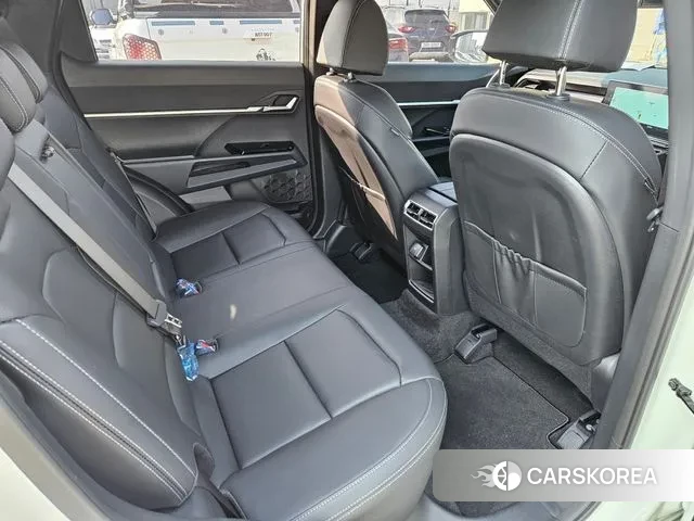 Ssangyong Torres 2023 Жемчужный цвет из Кореи, фото 3