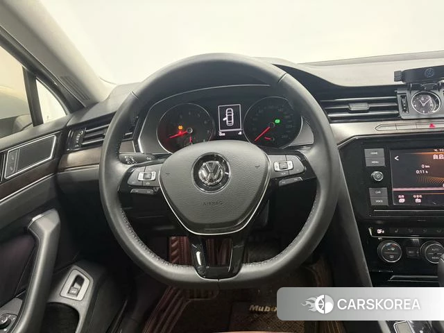 Volkswagen Magotan 2019 Желтый из Китая, фото 3