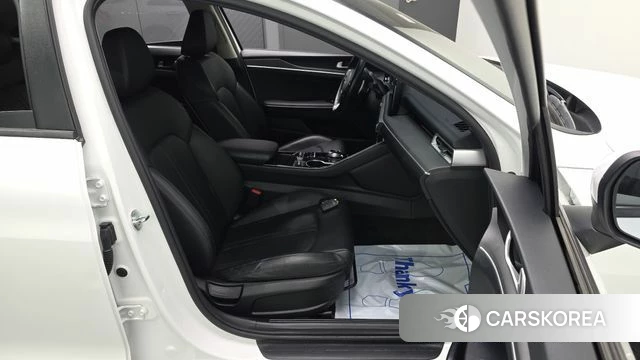 Kia K5 3rd generation 2022 Белый из Кореи, фото 3