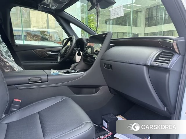 Toyota Elfa 2025 Белый из Китая, фото 3