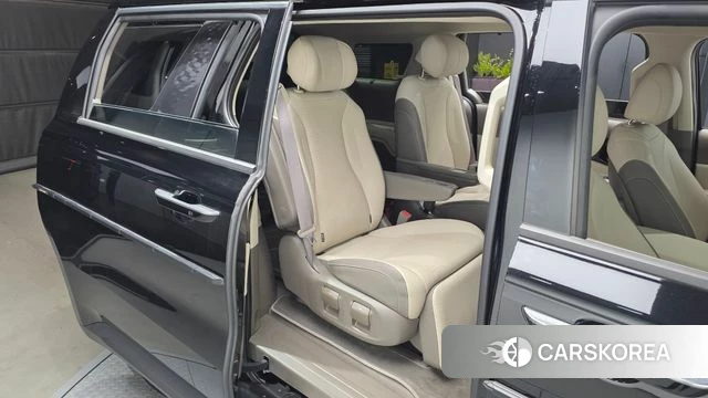 Kia The New Carnival 4th Generation 2024 Черный из Кореи, фото 3