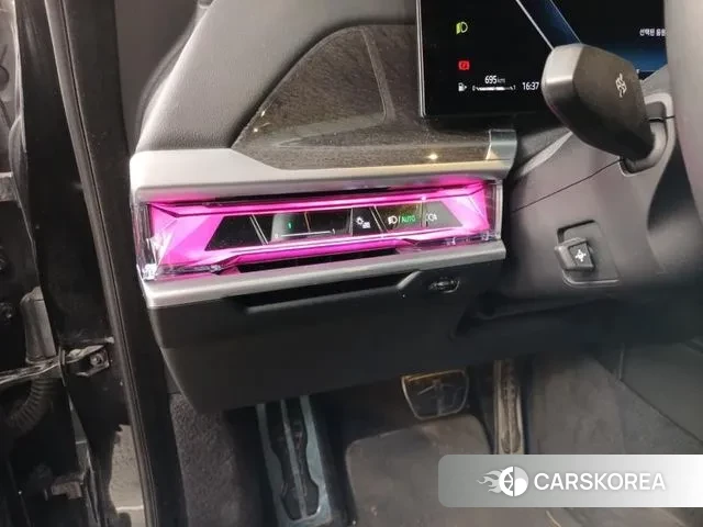 BMW 7 Series (G70) 2023 Черный из Кореи, фото 3