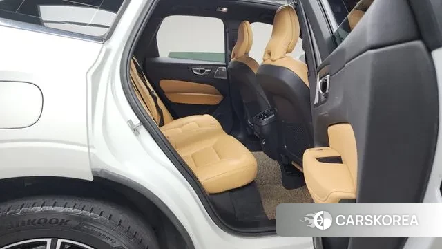 Volvo XC60 second Generation 2020 Белый из Кореи, фото 3