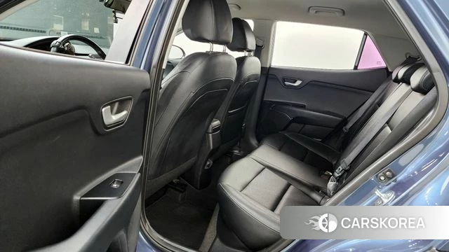 Kia Stonic 2018 Синий из Кореи, фото 3