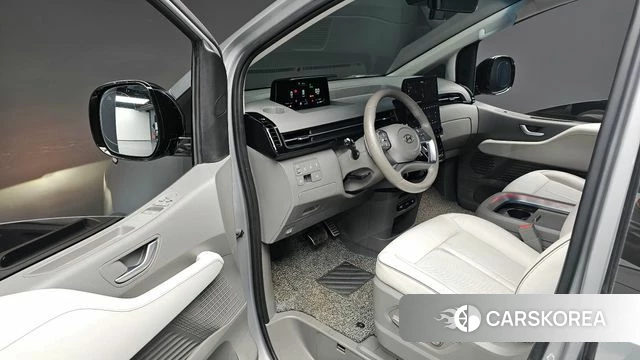 Hyundai Staria 2021 Серебряный из Кореи, фото 3