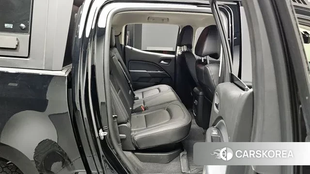 Chevrolet (GM Daewoo) Real New Colorado 2022 Черный из Кореи, фото 3