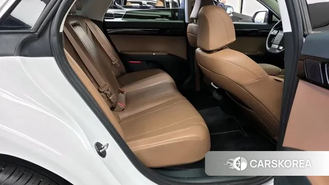 Hyundai Grandeur (GN7) 2023 Белый из Кореи, фото 3