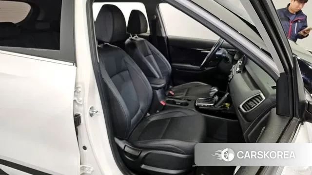 Kia Seltos 2022 Белый из Кореи, фото 3