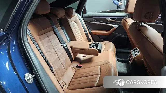 Audi A6 (C8) 2020 Синий из Кореи, фото 3