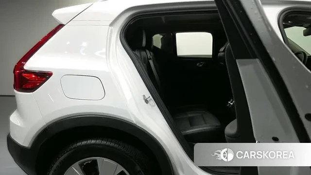 Volvo XC40 2018 Белый из Кореи, фото 3