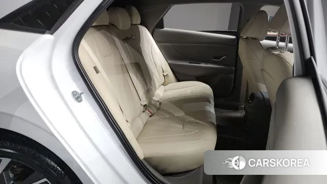 Hyundai The New Avante (CN7) 2023 Белый из Кореи, фото 3