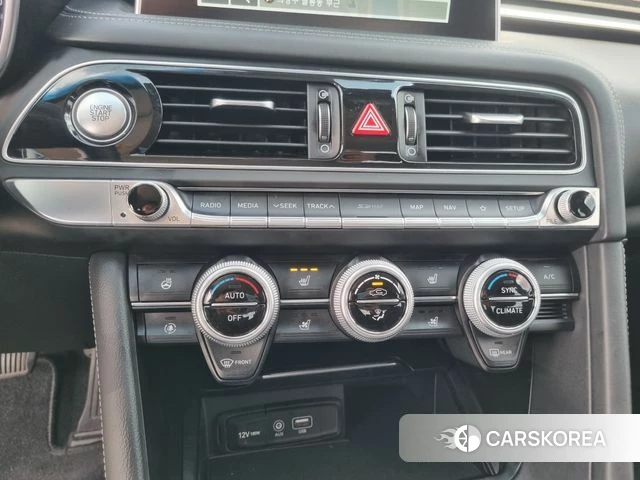 Genesis G70 2019 Серебряный из Кореи, фото 3