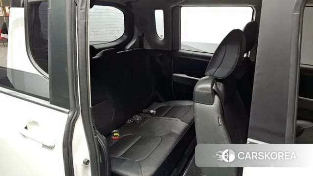 Kia The New Kia Ray 2023 Белый из Кореи, фото 3