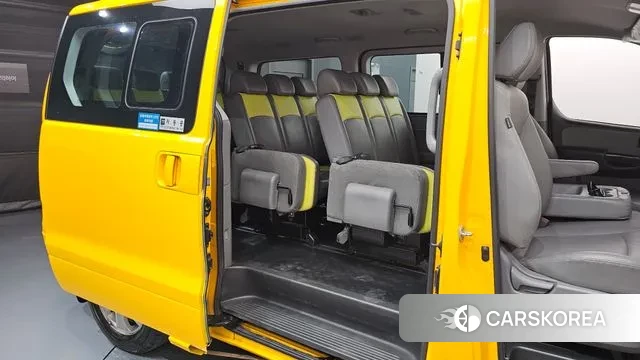 Hyundai The New Grand Starex 2018 Желтый из Кореи, фото 3