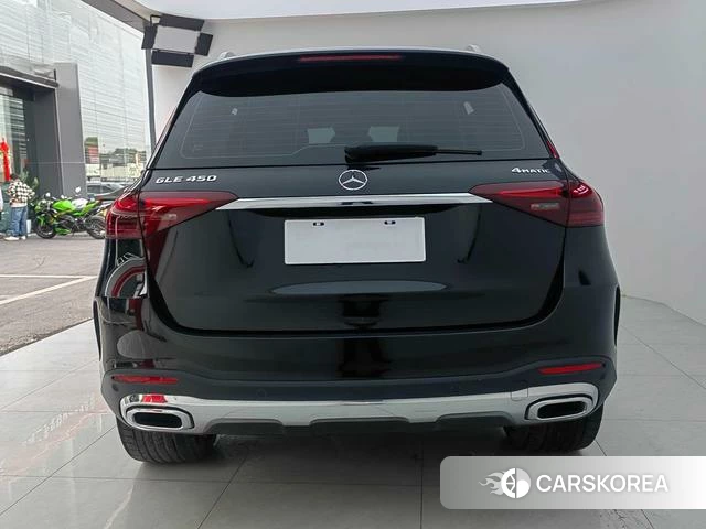 Mercedes-Benz GLE (import) 2024 Черный из Китая, фото 3