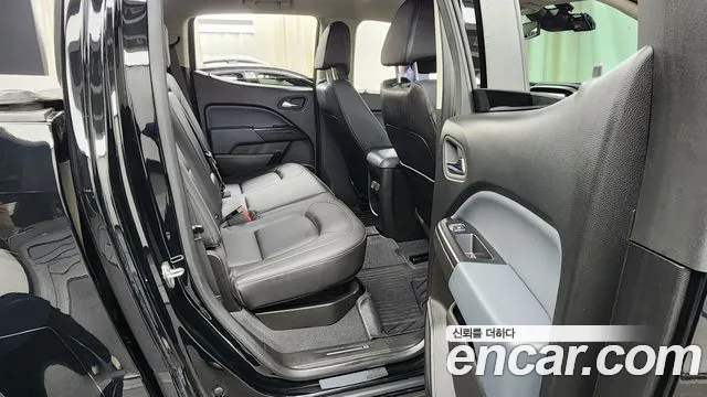 Chevrolet (GM Daewoo) Real New Colorado 2022 Черный из Кореи, фото 3