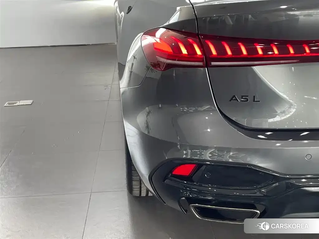 Audi A5L 2025 Silver/gray из Китая, фото 3