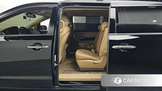 Kia The New Carnival 2020 Черный из Кореи, фото 3