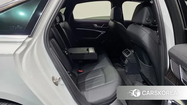 Audi A6 (C8) 2022 Белый из Кореи, фото 3