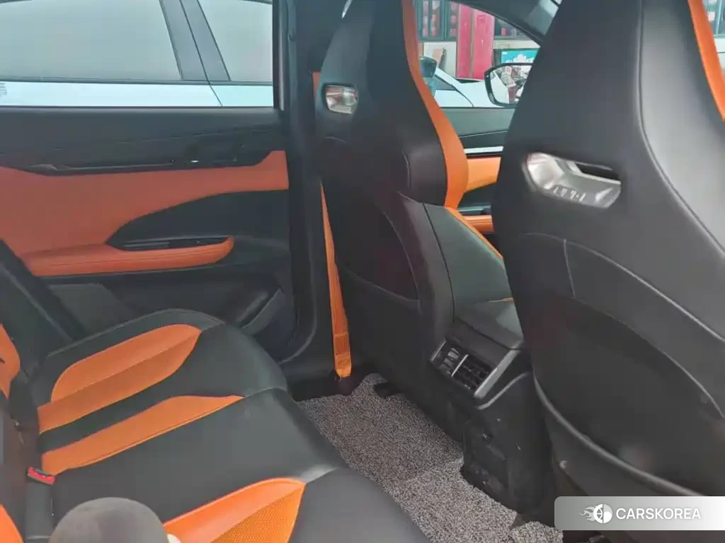 Chang'an UNI-V 2023 Белый из Китая, фото 3