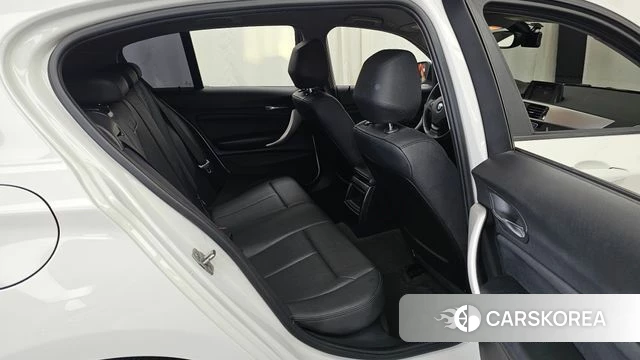 BMW 1 Series (F20) 2018 Белый из Кореи, фото 3