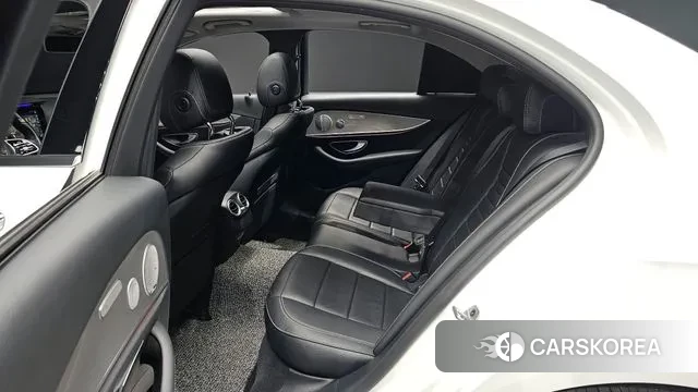 Mercedes-Benz E-Class W213 2019 Белый из Кореи, фото 3