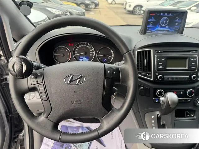 Hyundai The New Grand Starex 2019 Серебристо-серый из Кореи, фото 3