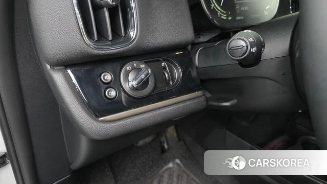 Mini Cooper Countryman 2023 Белый из Кореи, фото 3