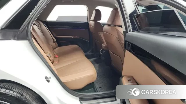 Hyundai Grandeur Hybrid (GN7) 2024 Белый из Кореи, фото 3