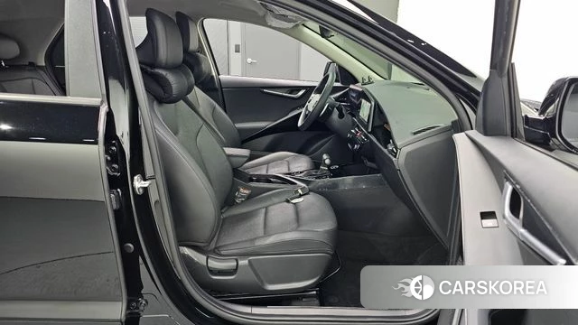 Kia Di Ol Nu Niro 2022 Черный из Кореи, фото 3