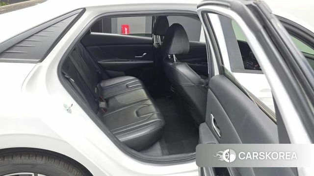 Hyundai Avante (CN7) 2023 Белый из Кореи, фото 3