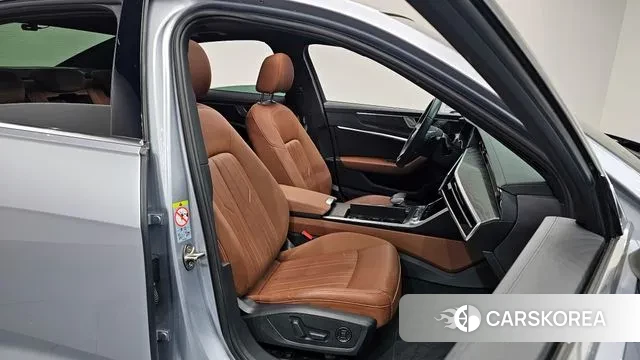 Audi A6 (C8) 2020 Серебряный из Кореи, фото 3