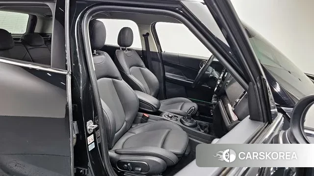 Mini Cooper Countryman 2023 Черный из Кореи, фото 3