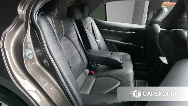 Toyota Camry (XV70) 2019 Коричневый из Кореи, фото 3