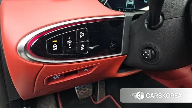 Genesis GV70 2023 Белый из Кореи, фото 3