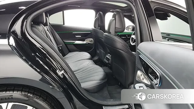 Mercedes-Benz E-Class W214 2024 Синий из Кореи, фото 3