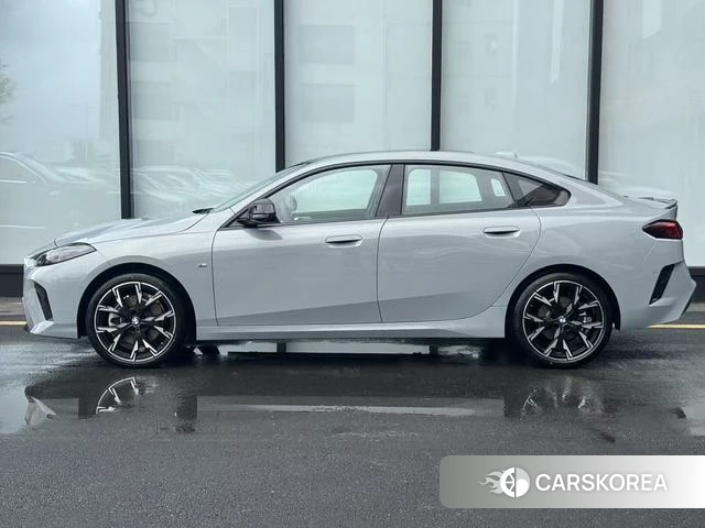 BMW 2 series 2025 Серебристо-серый из Китая, фото 3