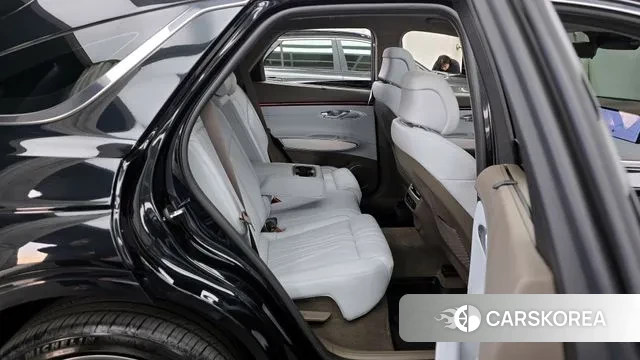 Genesis GV70 2024 Черный из Кореи, фото 3