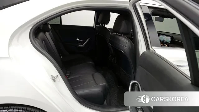 Mercedes-Benz A-Class W177 2021 Белый из Кореи, фото 3