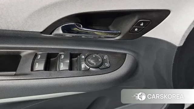 Chevrolet (GM Daewoo) Bolt EV 2019 Белый из Кореи, фото 3